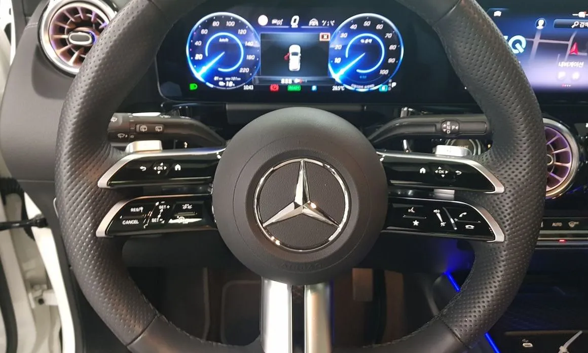 Mercedes-Benz EQA — фото 3