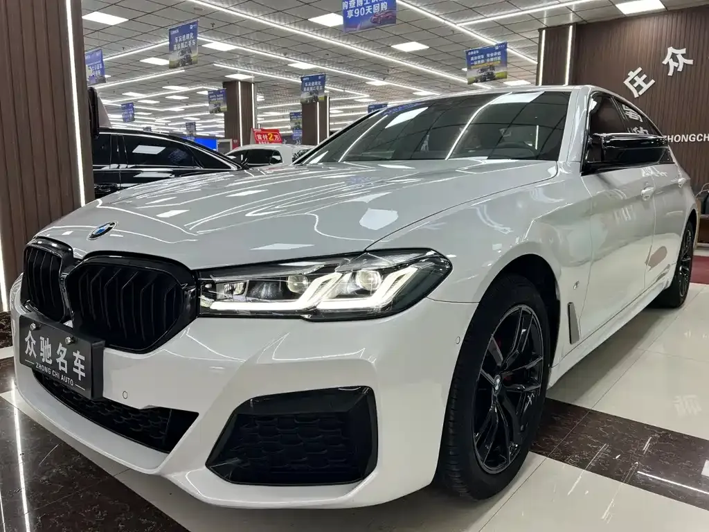 BMW 5 Series — фото 1