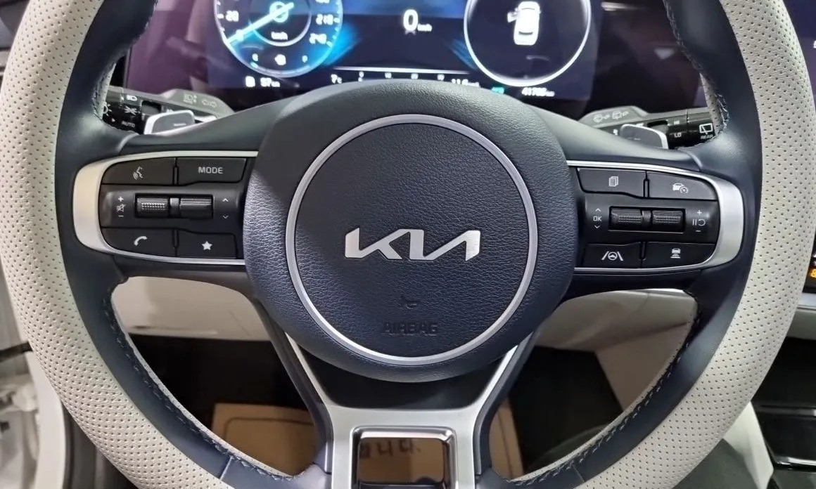 Kia Sportage — фото 8