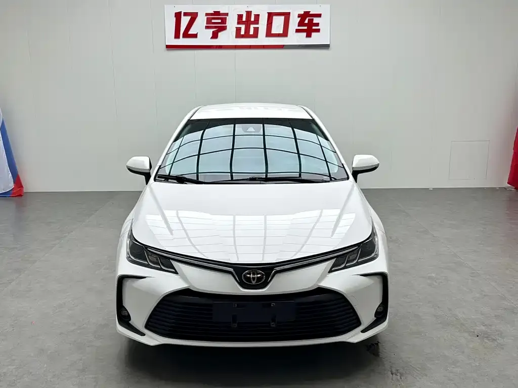 Toyota Corolla — фото 2