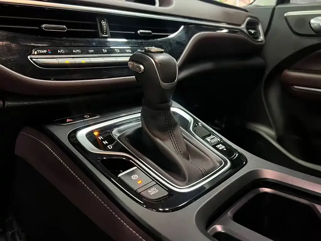 GAC Motor Trumpchi M6 — фото 3