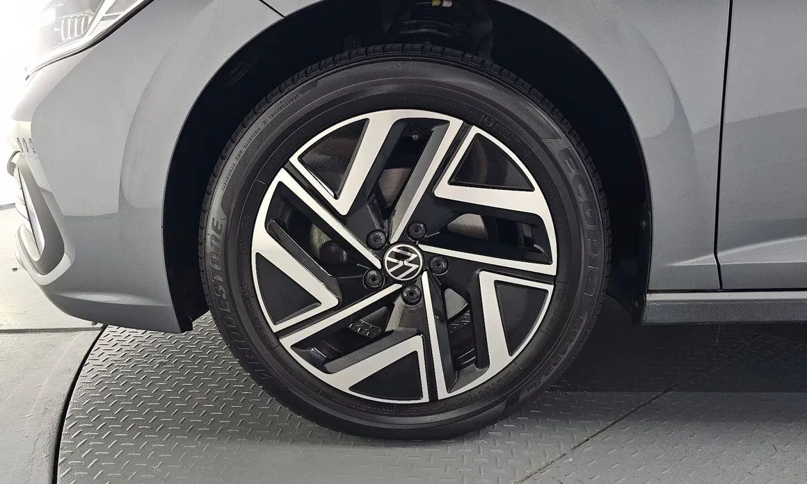 Volkswagen Jetta — фото 6