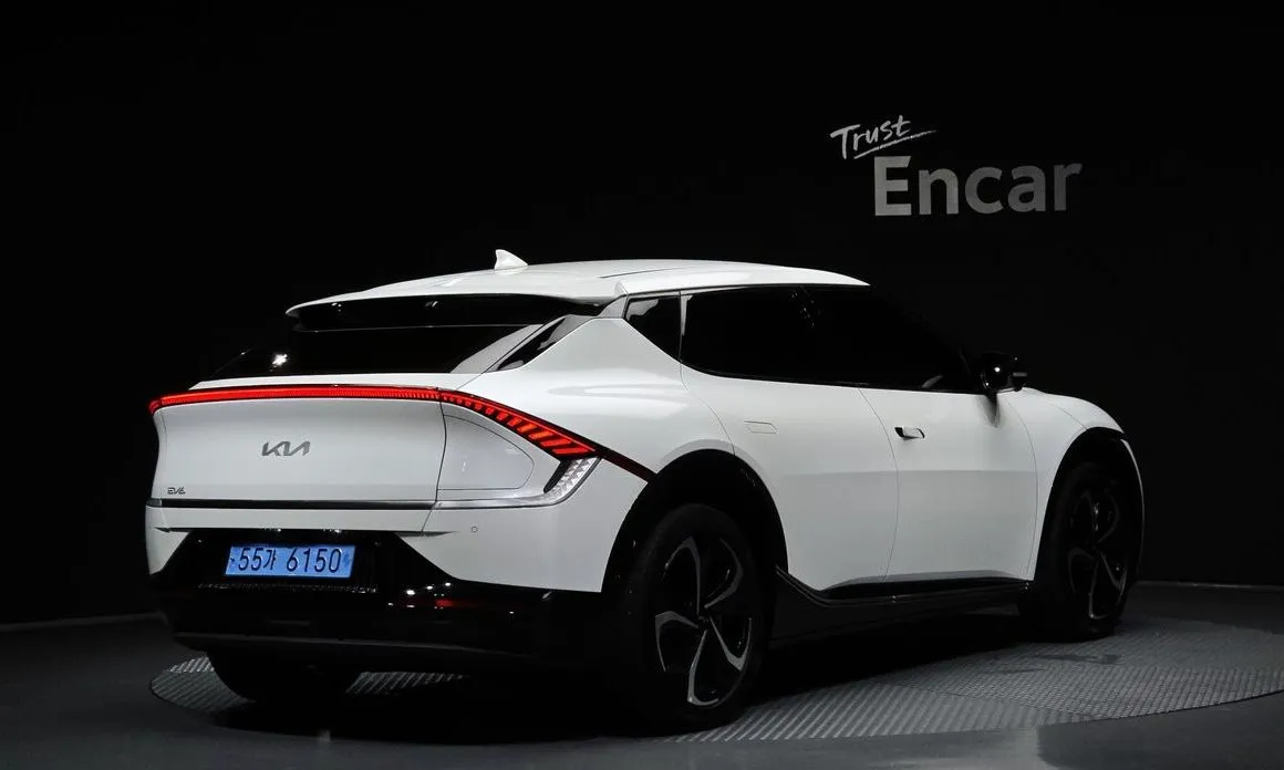 Kia EV6 — фото 2