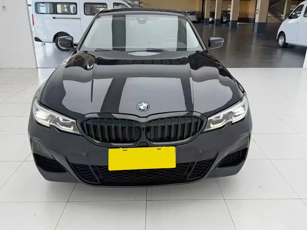 BMW 3 Series — фото 1