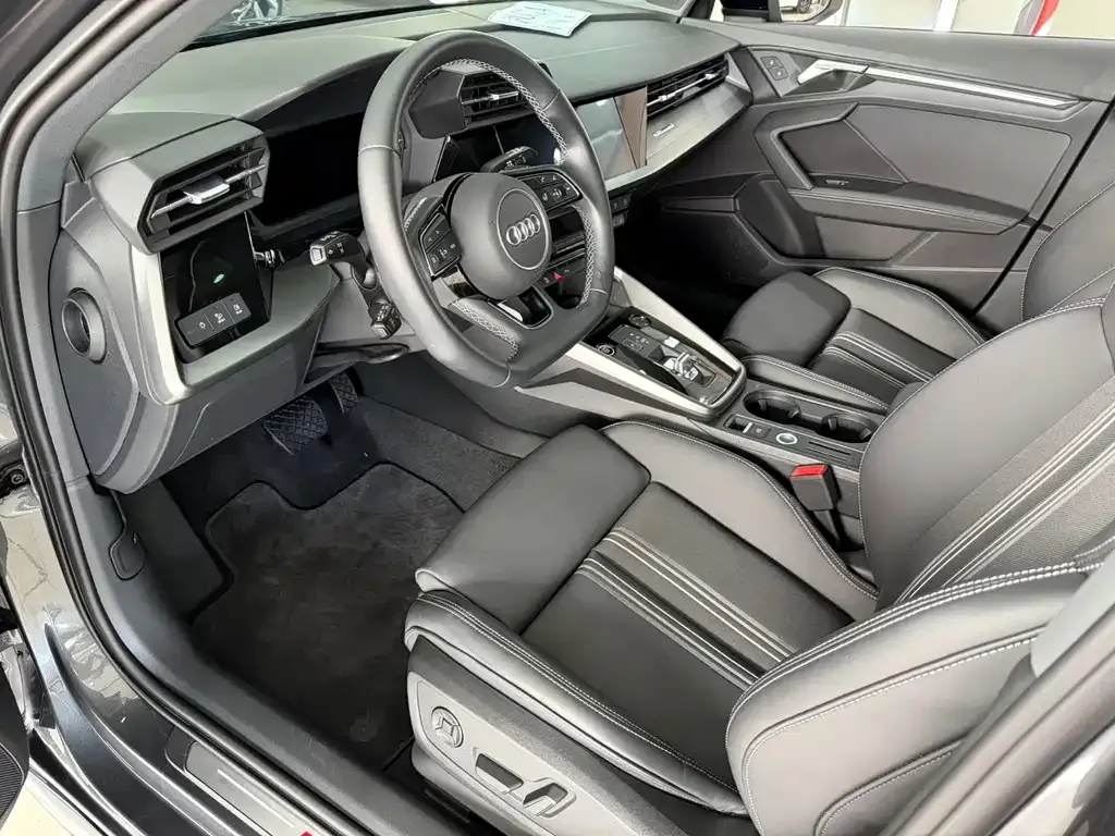Audi A3 — фото 10