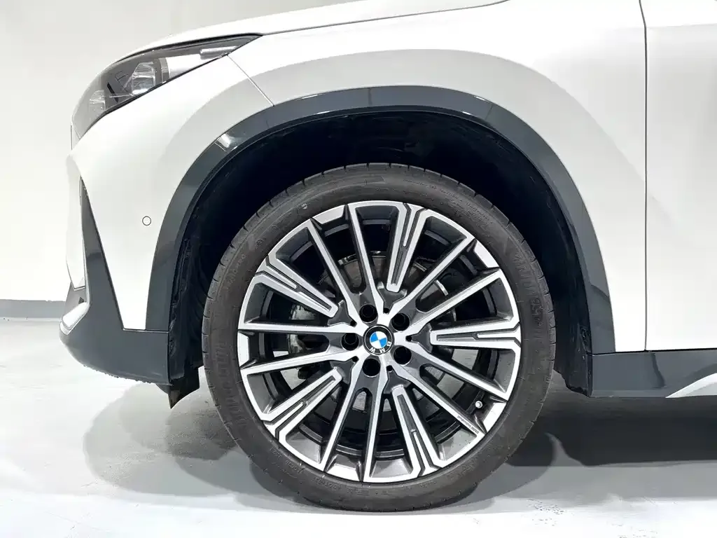 BMW X1 — фото 4