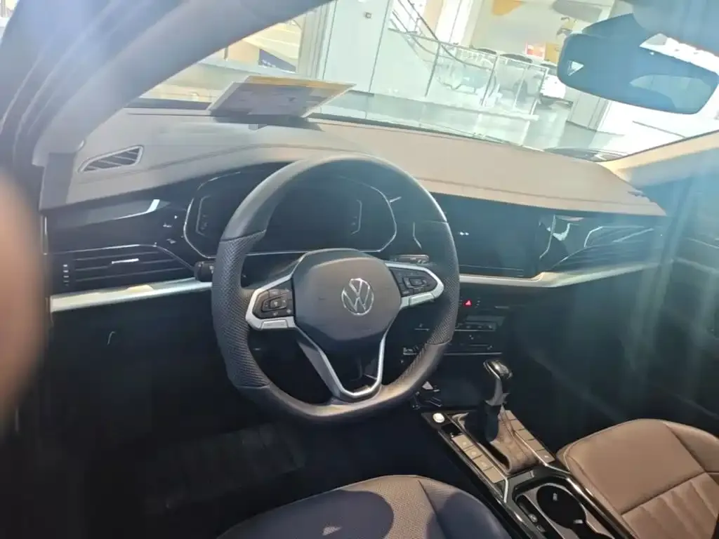 Volkswagen Passat — фото 4
