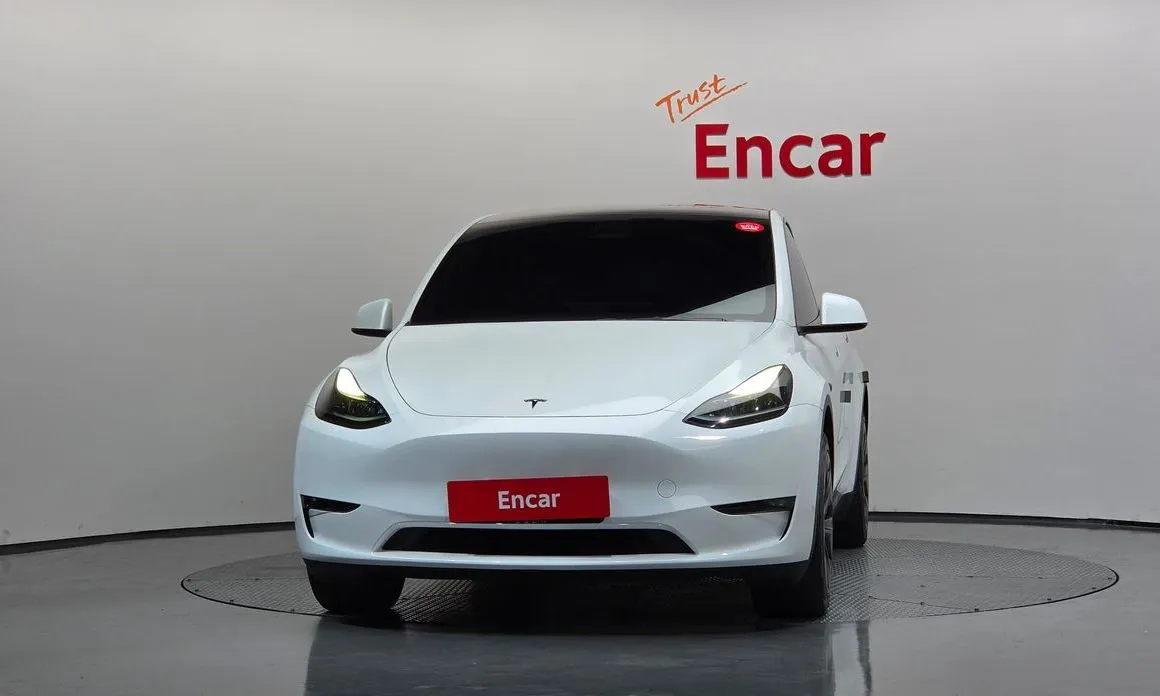 Tesla Model Y — фото 2