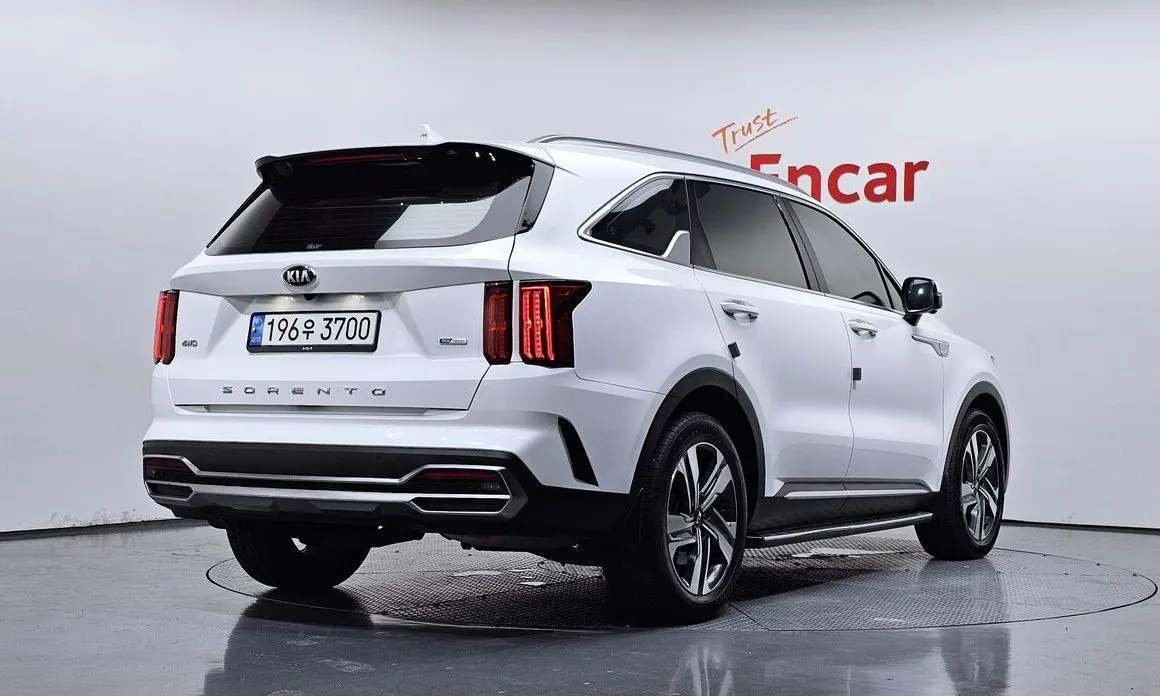 Kia Sorento — фото 8