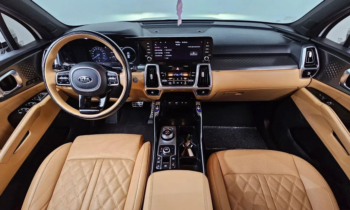 Kia Sorento — фото 10