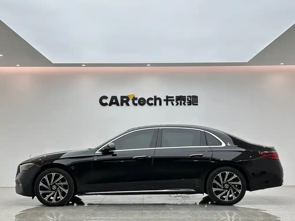 Mercedes-Benz E-Class — фото 10