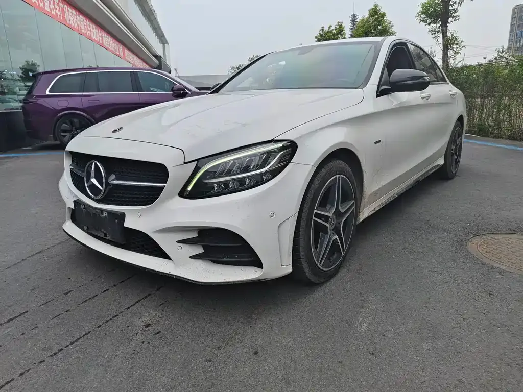 Mercedes-Benz C-Class — фото 1