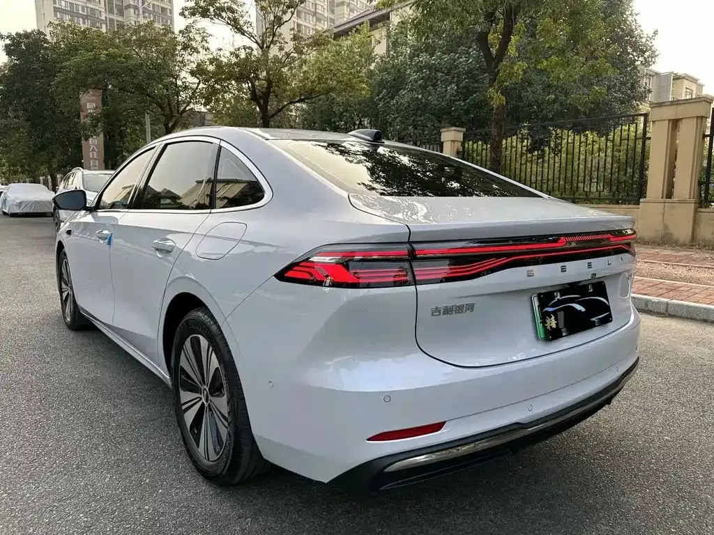 Geely 银河A7 EM — фото 6