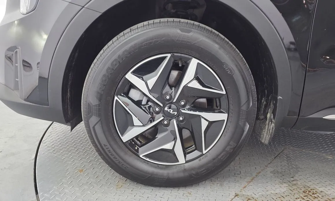 Kia Sorento — фото 10