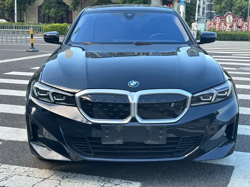 BMW i3 — фото 7