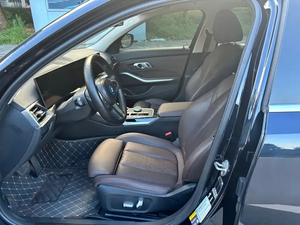 BMW i3 — фото 10