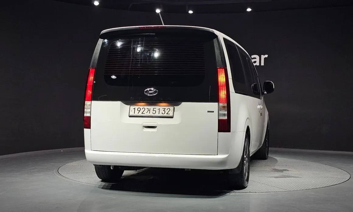 Hyundai Staria — фото 2