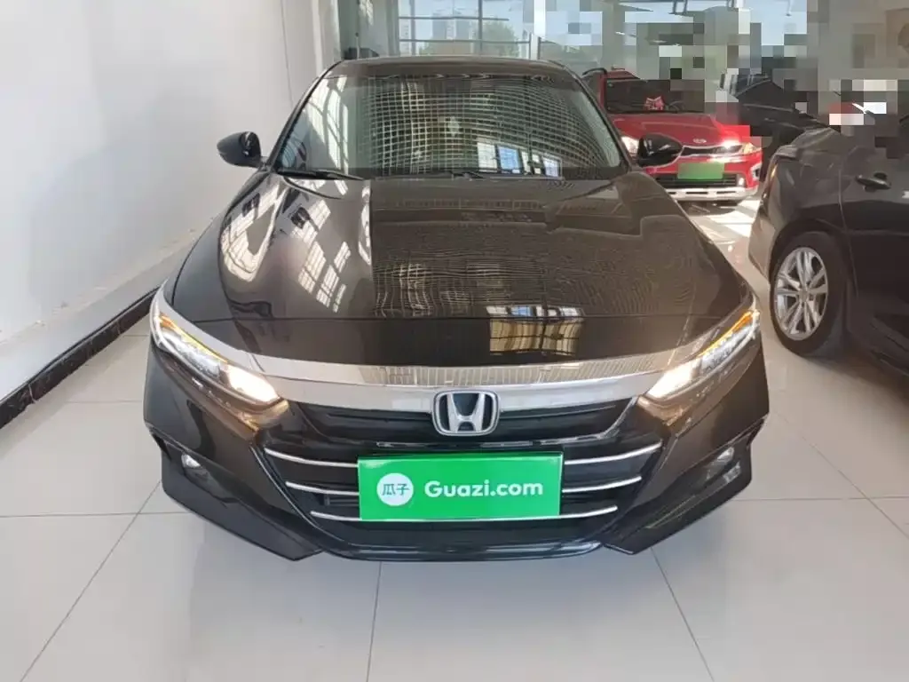 Honda Accord — фото 9