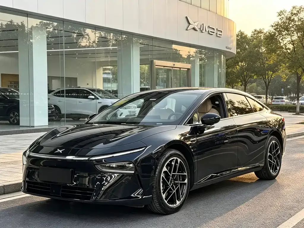 XPeng P7+ — фото 1
