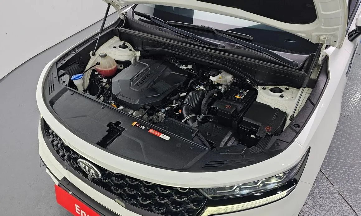 Kia Sorento — фото 9