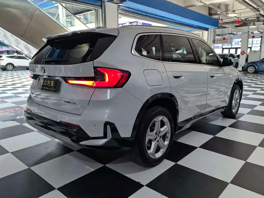 BMW X1 — фото 6