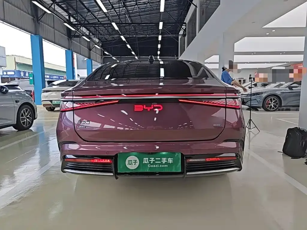 BYD Seal 07 DM-i — фото 9