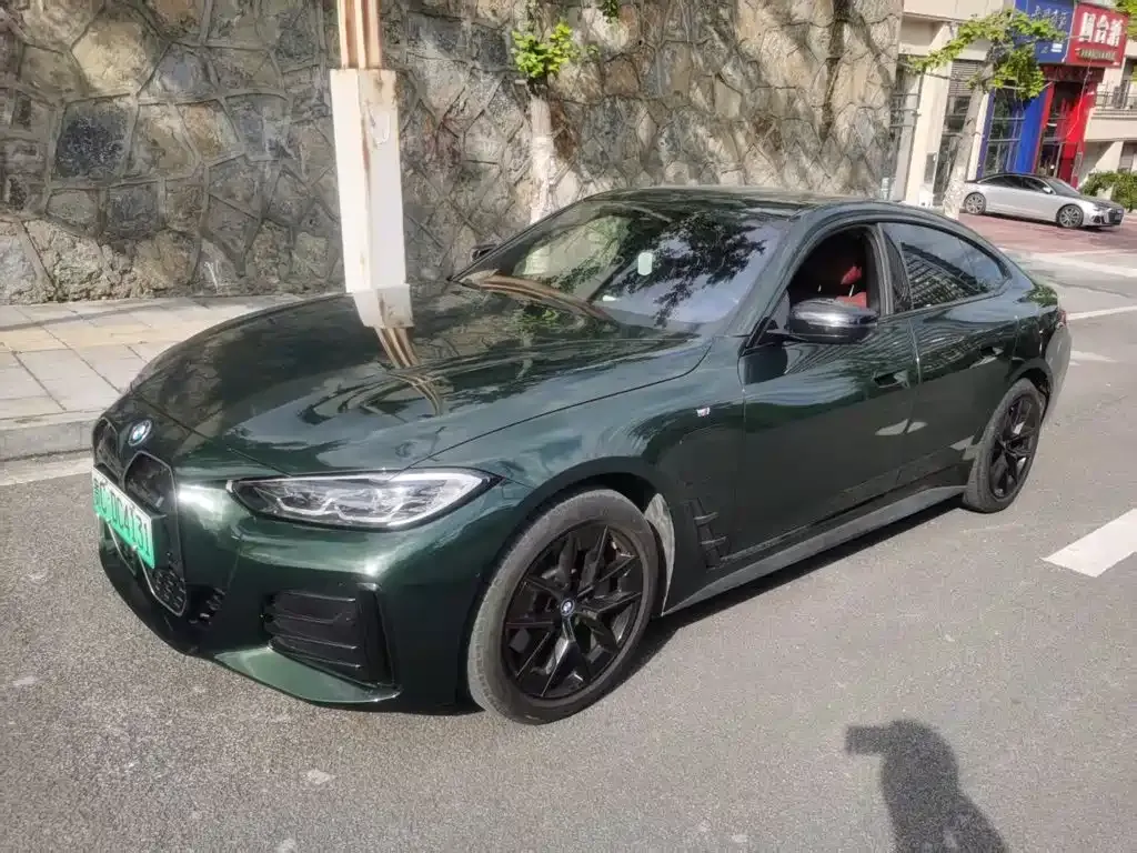 BMW i4 — фото 1