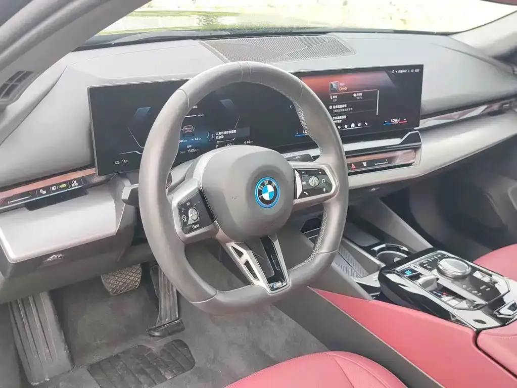BMW i5 — фото 5