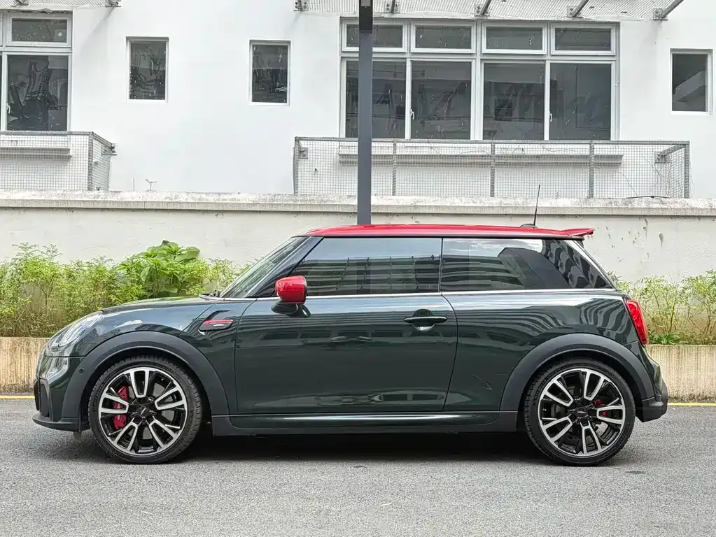 MINI JCW (John Cooper Works) — фото 8