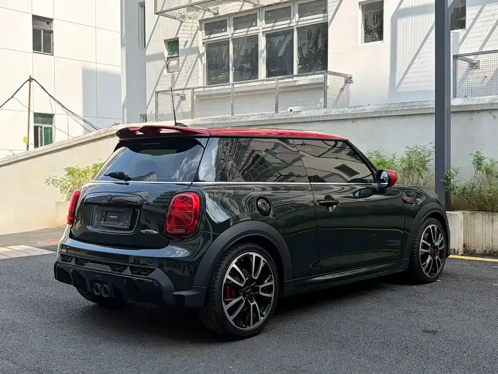 MINI JCW (John Cooper Works) — фото 6