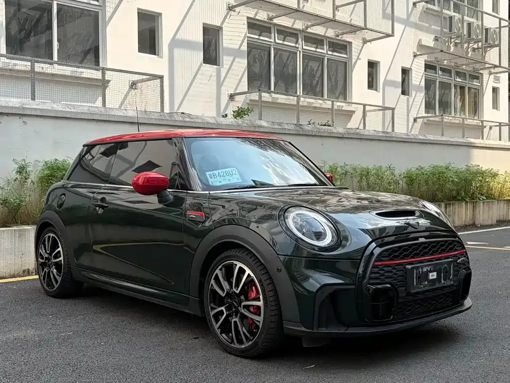 MINI JCW (John Cooper Works) — фото 10