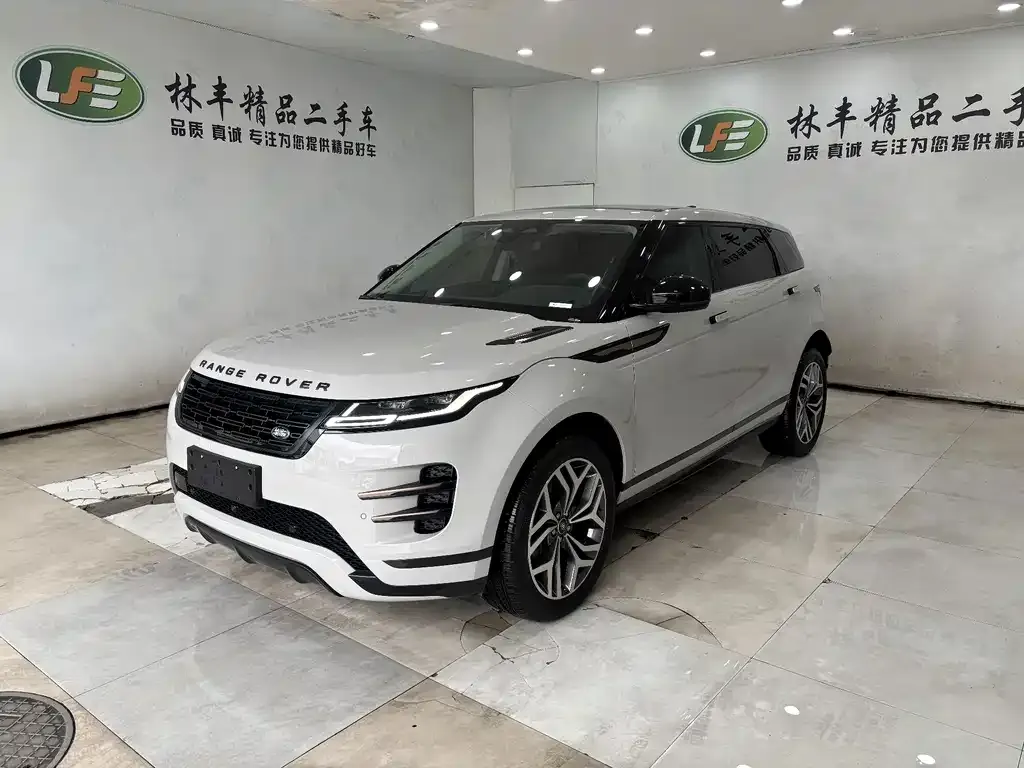 Land Rover Evoque — фото 1