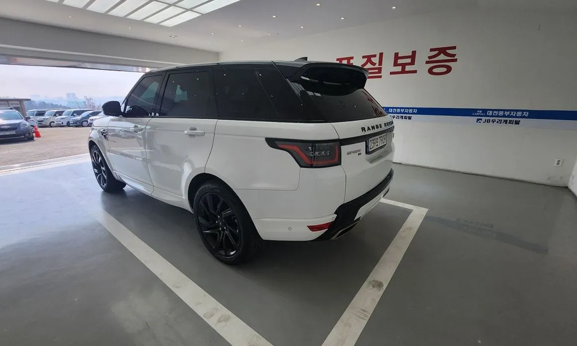 Land Rover Range Rover Sport — фото 8