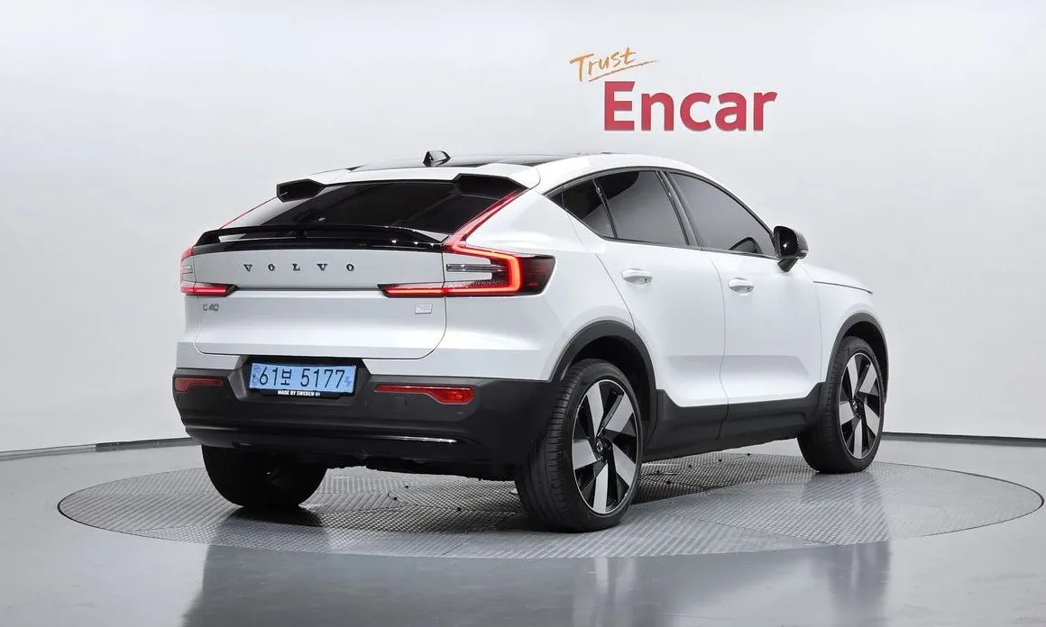 Volvo C40 — фото 10