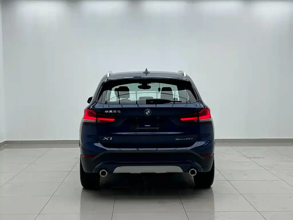 BMW X1 — фото 2