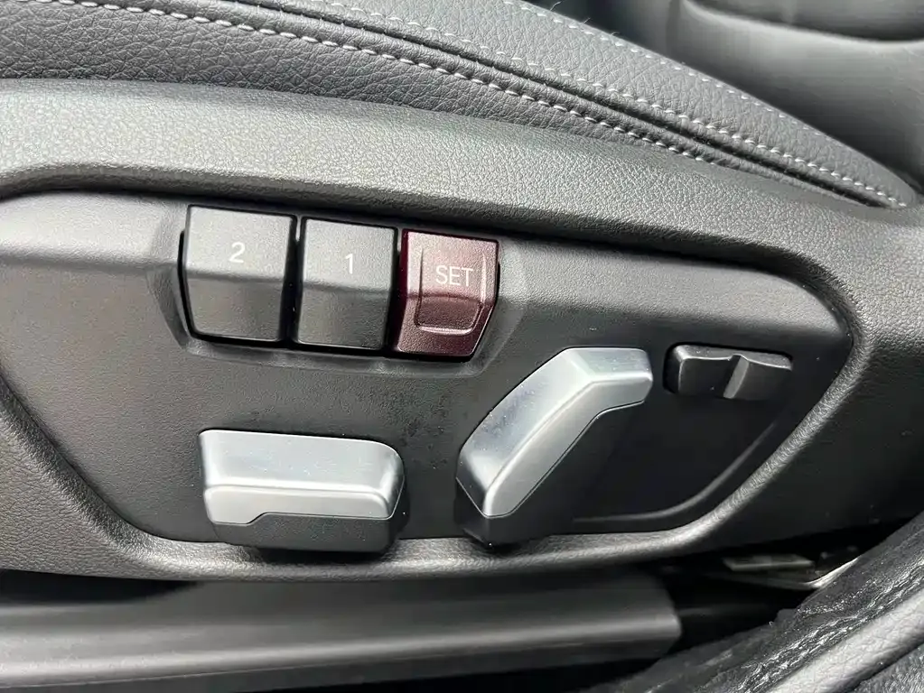 BMW X1 — фото 7