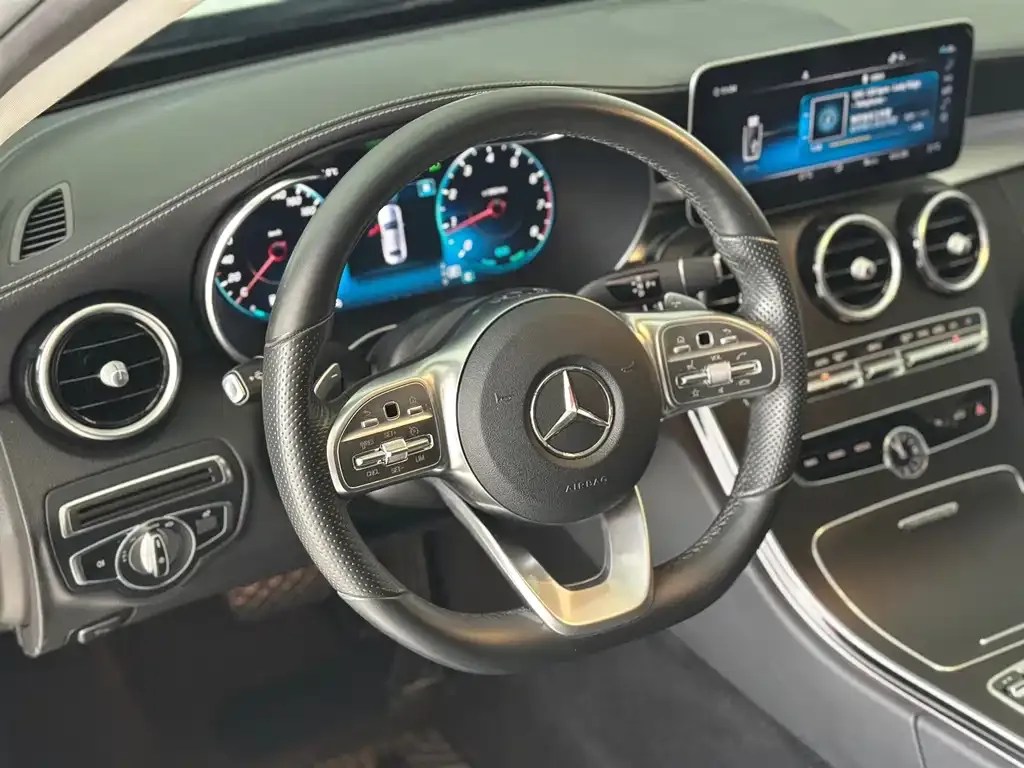 Mercedes-Benz C-Class — фото 10