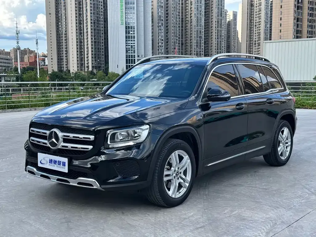 Mercedes-Benz GLB — фото 1