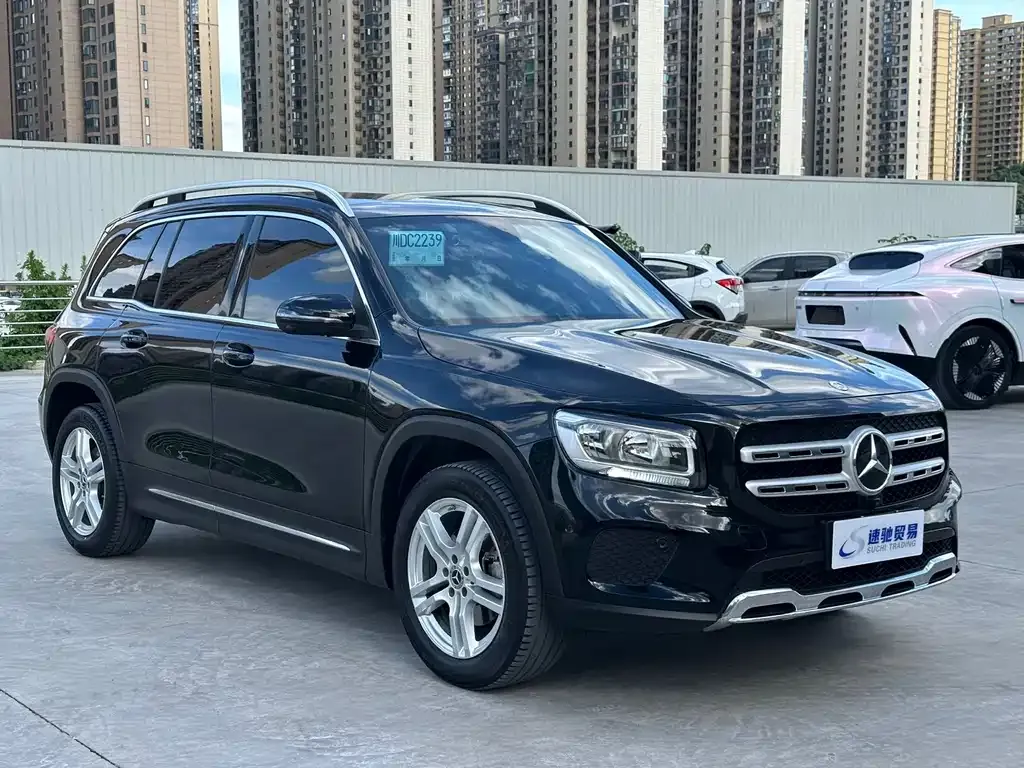 Mercedes-Benz GLB — фото 4