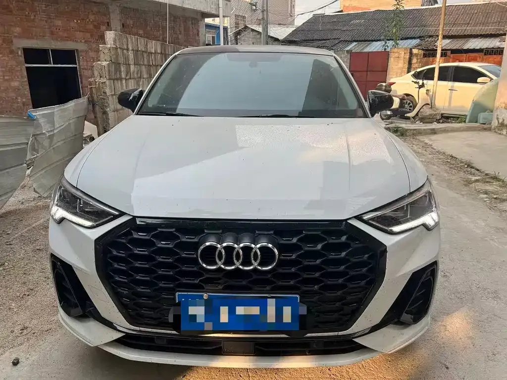 Audi Q3 Sportback — фото 7