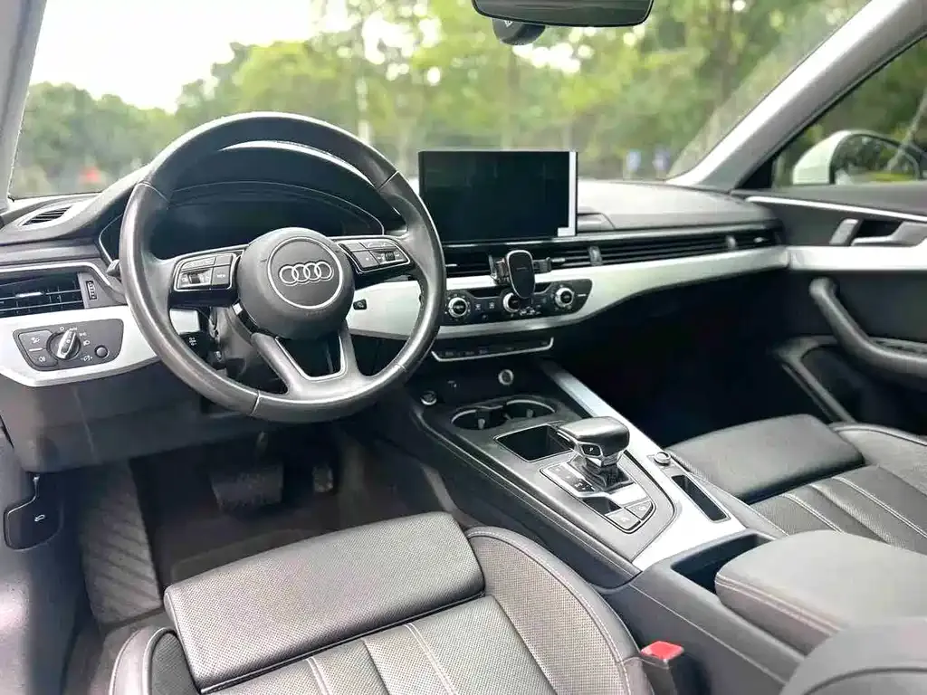 Audi A4L — фото 5