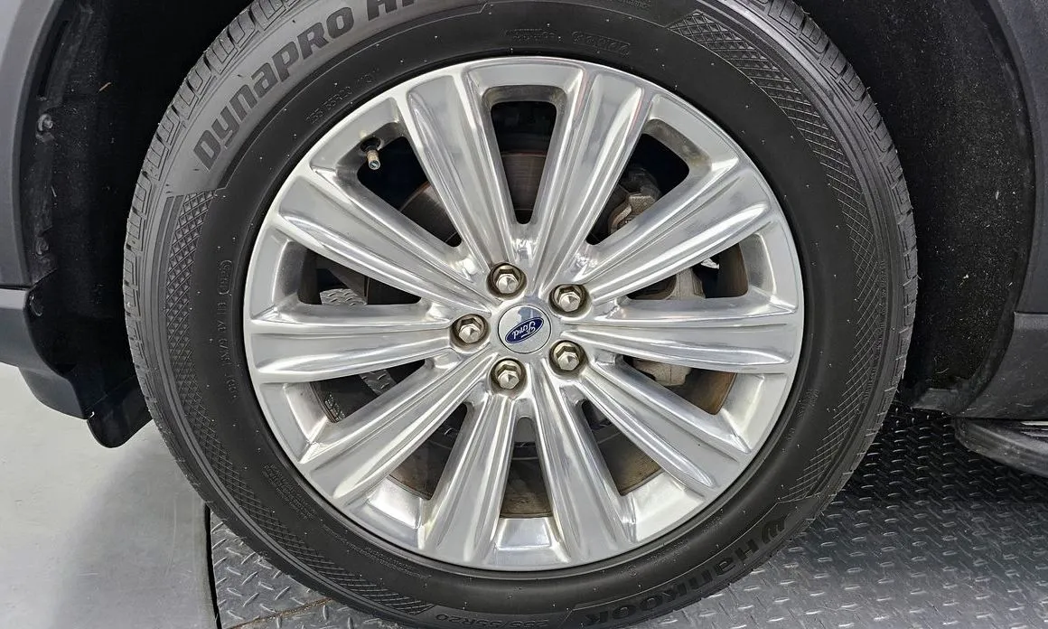 Ford Explorer — фото 10