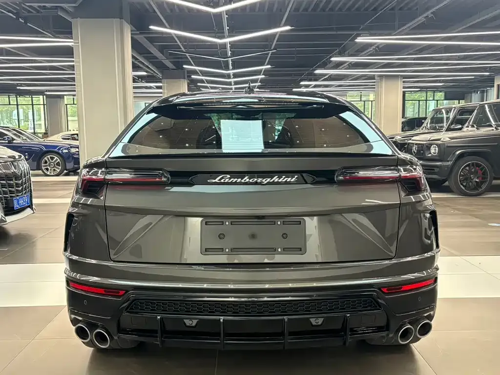 Lamborghini Urus — фото 5
