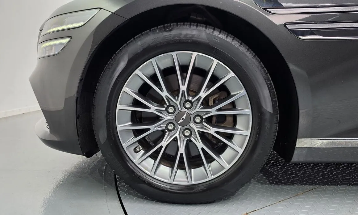 Genesis G80 — фото 10