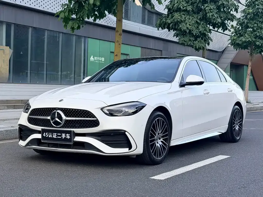 Mercedes-Benz C-Class — фото 1