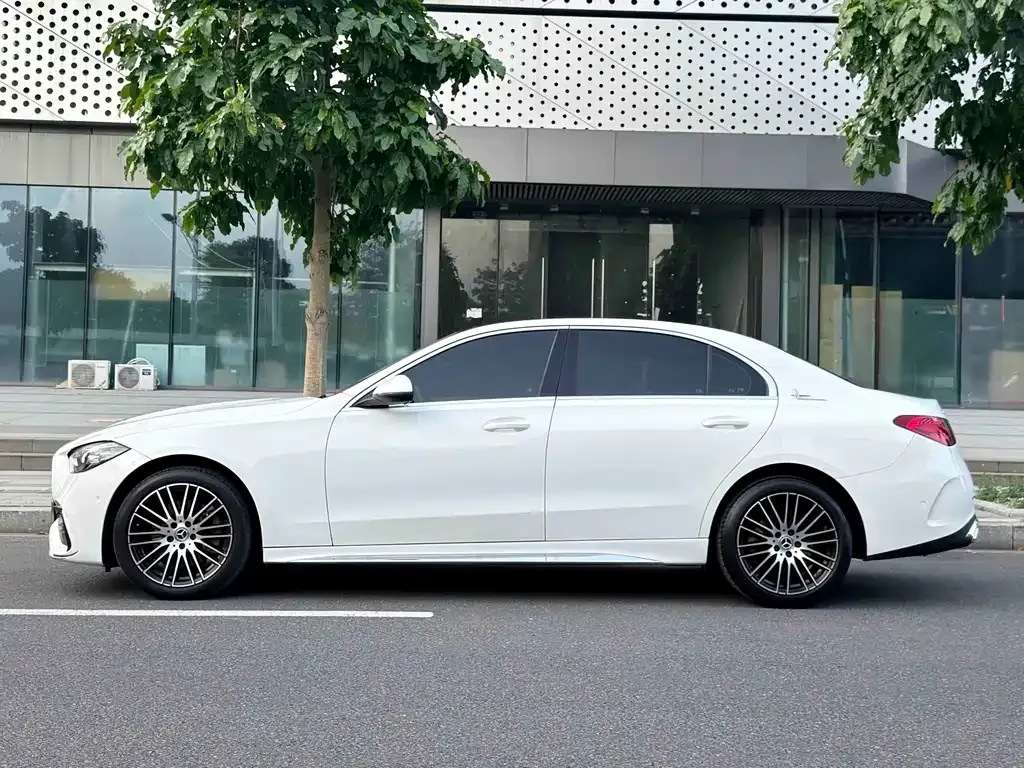 Mercedes-Benz C-Class — фото 10