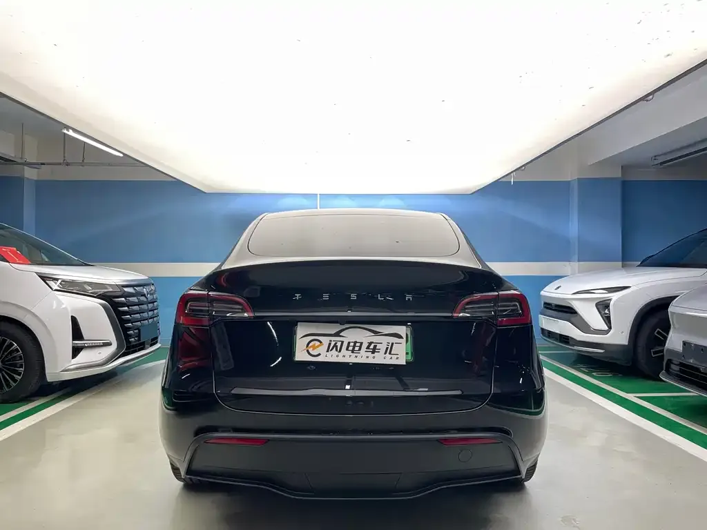 Tesla Model Y — фото 3