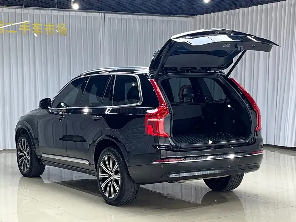 Volvo XC90 — фото 7