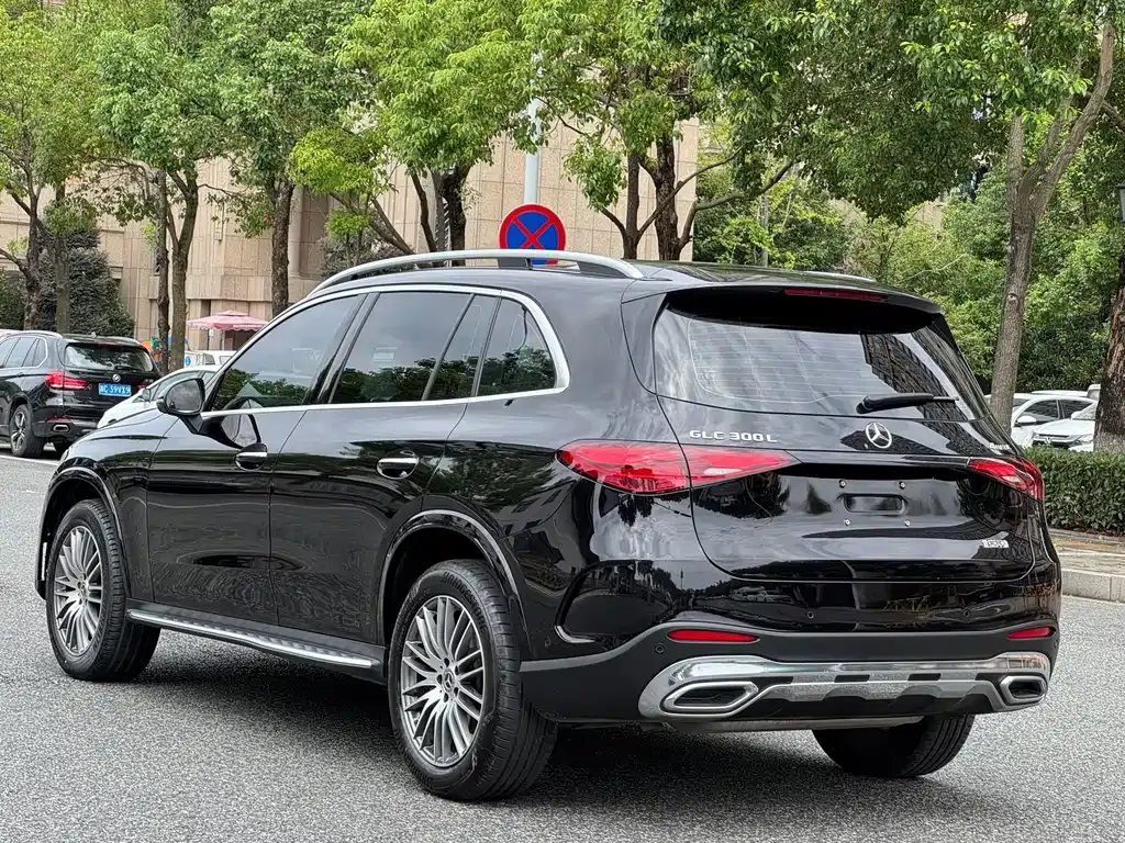 Mercedes-Benz GLC — фото 9