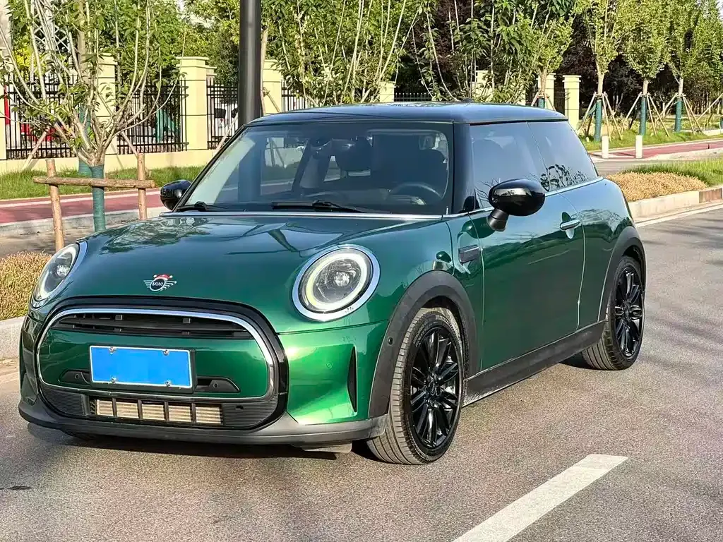 MINI Cooper (3-door) — фото 1